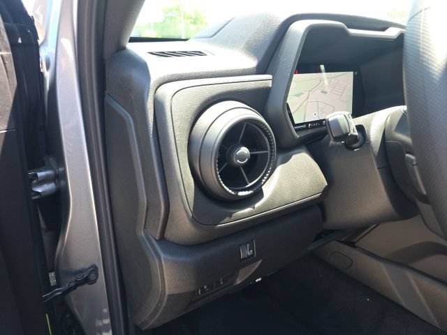 New 2026 Chevrolet Colorado Trail Boss AWD/4WD image 15