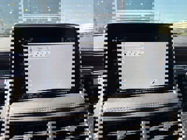 Used 2024 Chevrolet Tahoe Z71 w/ Luxury Package image 10