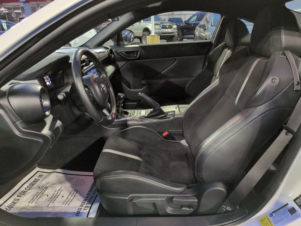Certified 2023 Toyota GR86 Premium image 9