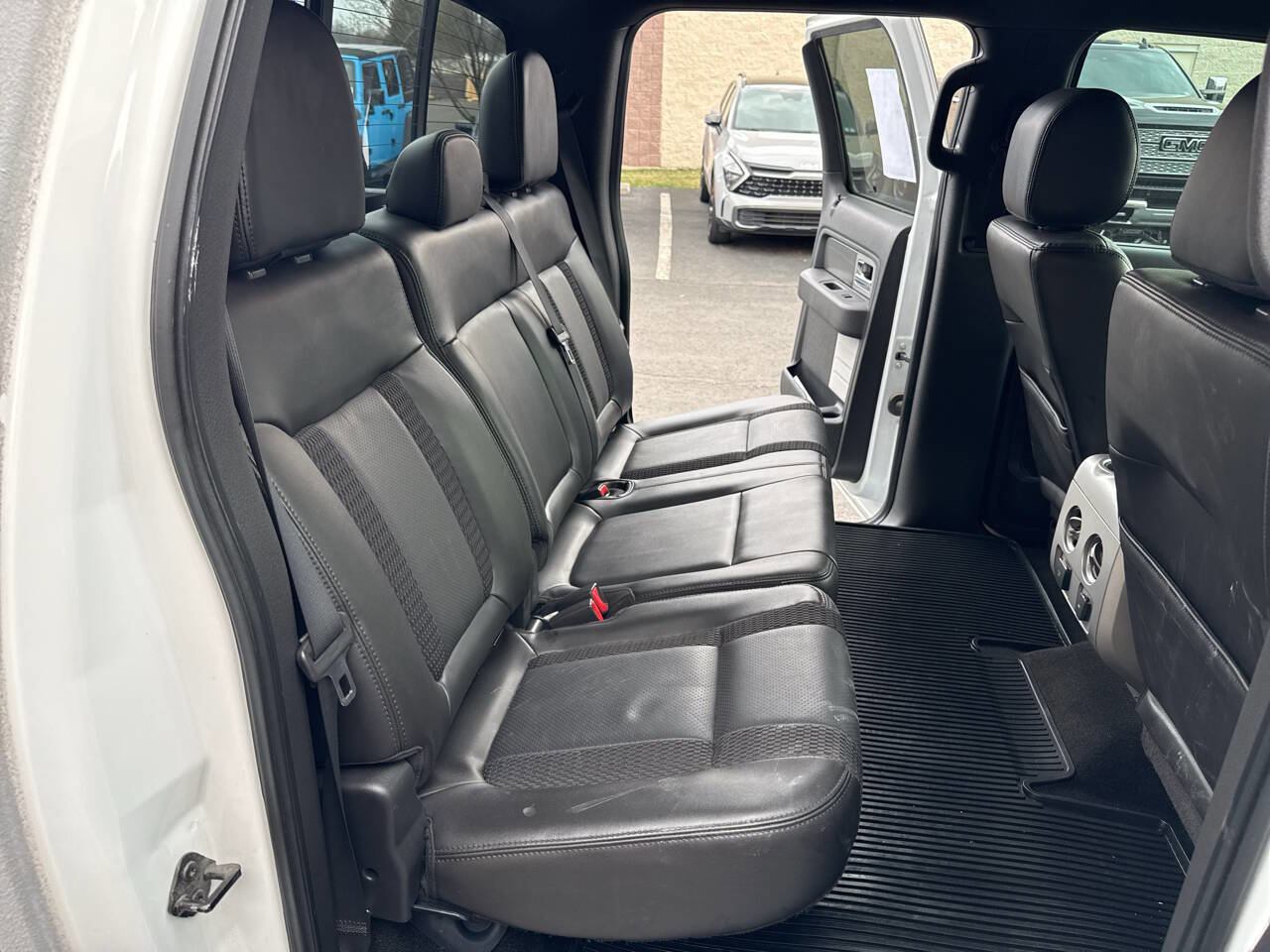 Used 2014 Ford F150 Raptor image 15