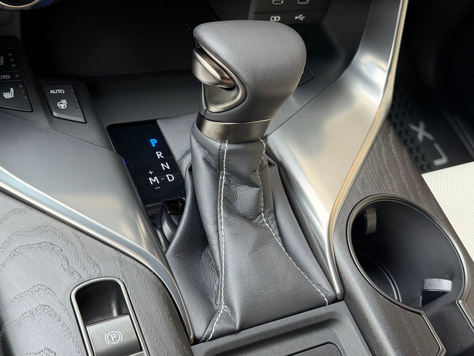New 2026 Lexus LX 600 4WD w/ Appearance Package image 19