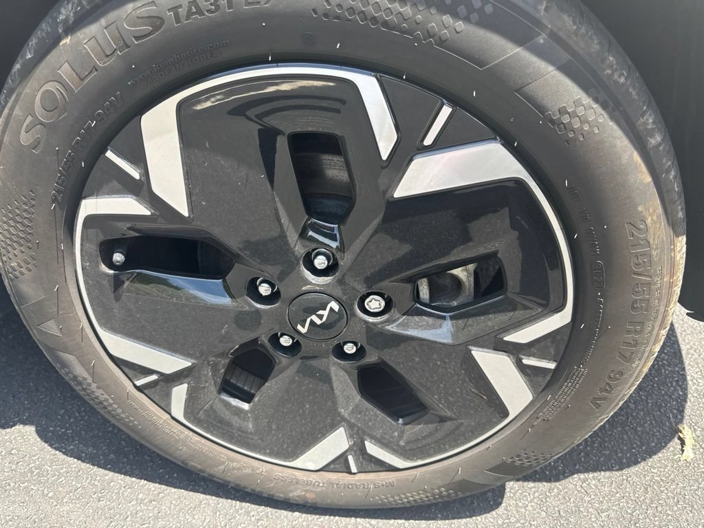 Used 2024 Kia Niro Wave w/ Wave Preserve Package FWD image 7