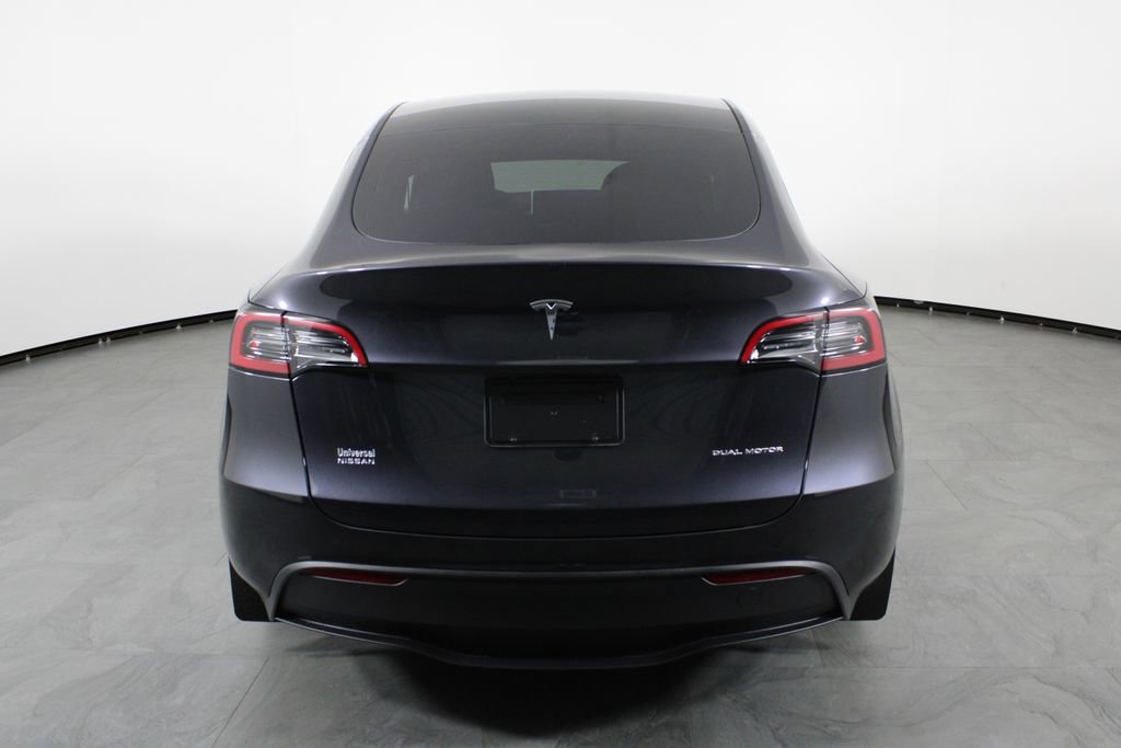 Used 2024 Tesla Model Y Long Range image 10