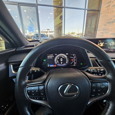 Used 2020 Lexus UX 250h w/ Premium Package image 19