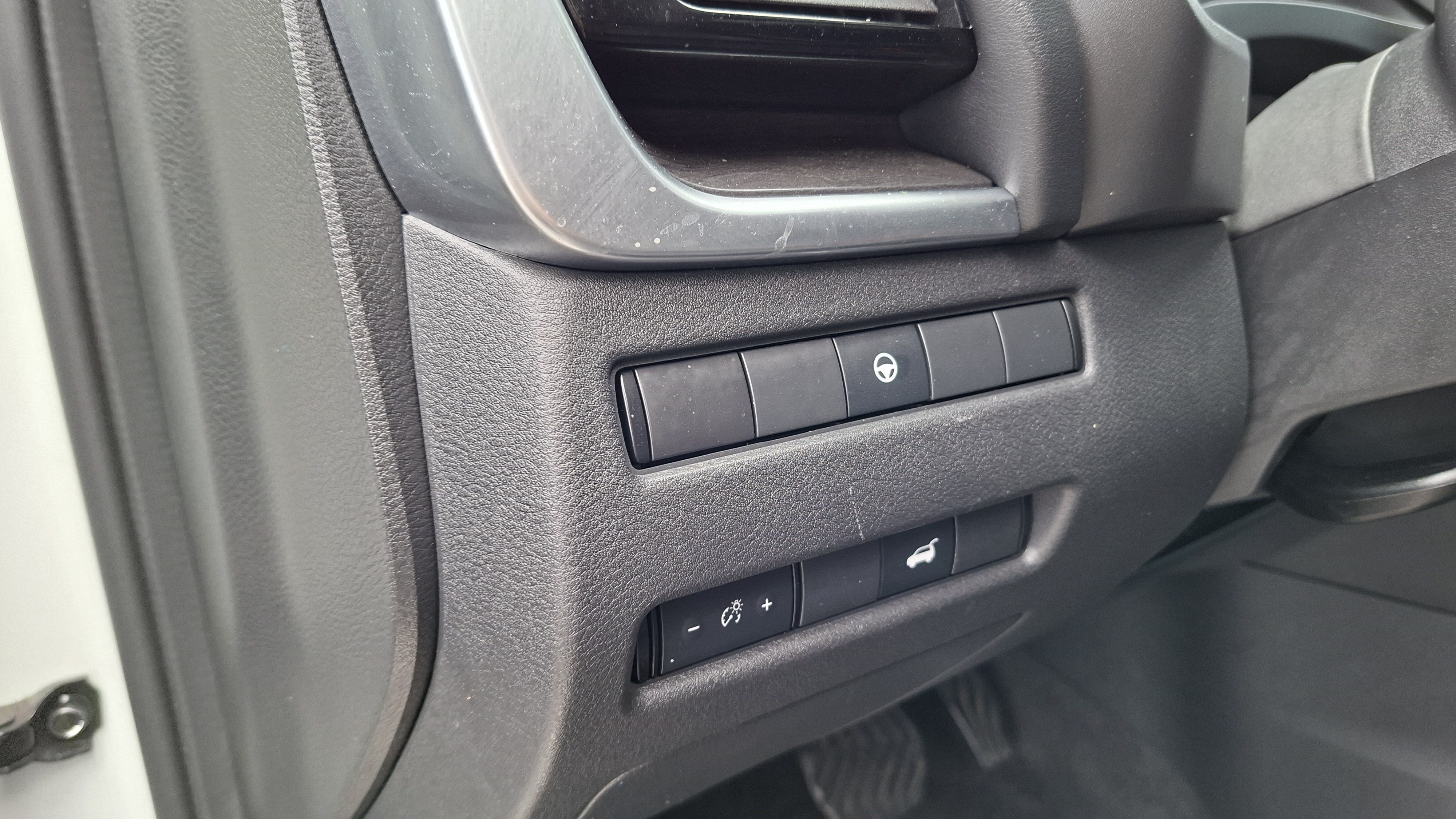 Certified 2021 Nissan Rogue SL FWD image 10
