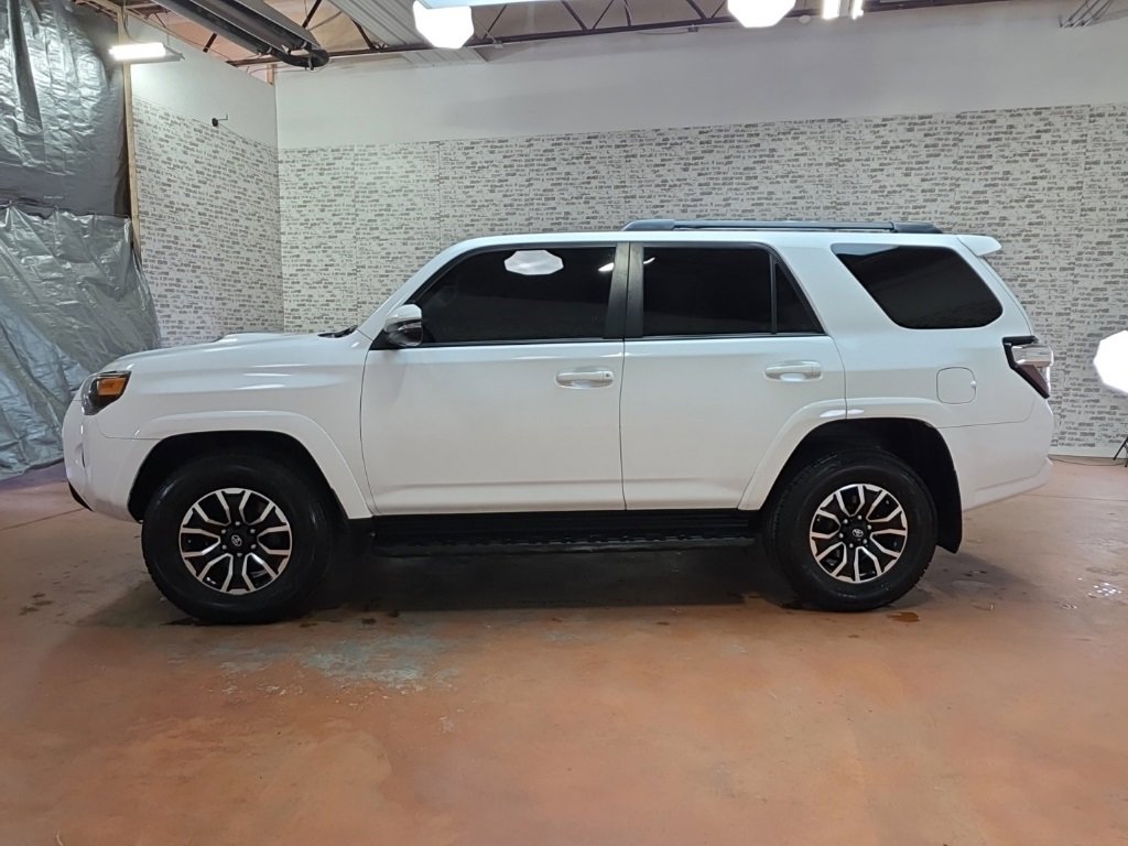 Used 2021 Toyota 4Runner TRD Off-Road Premium image 4