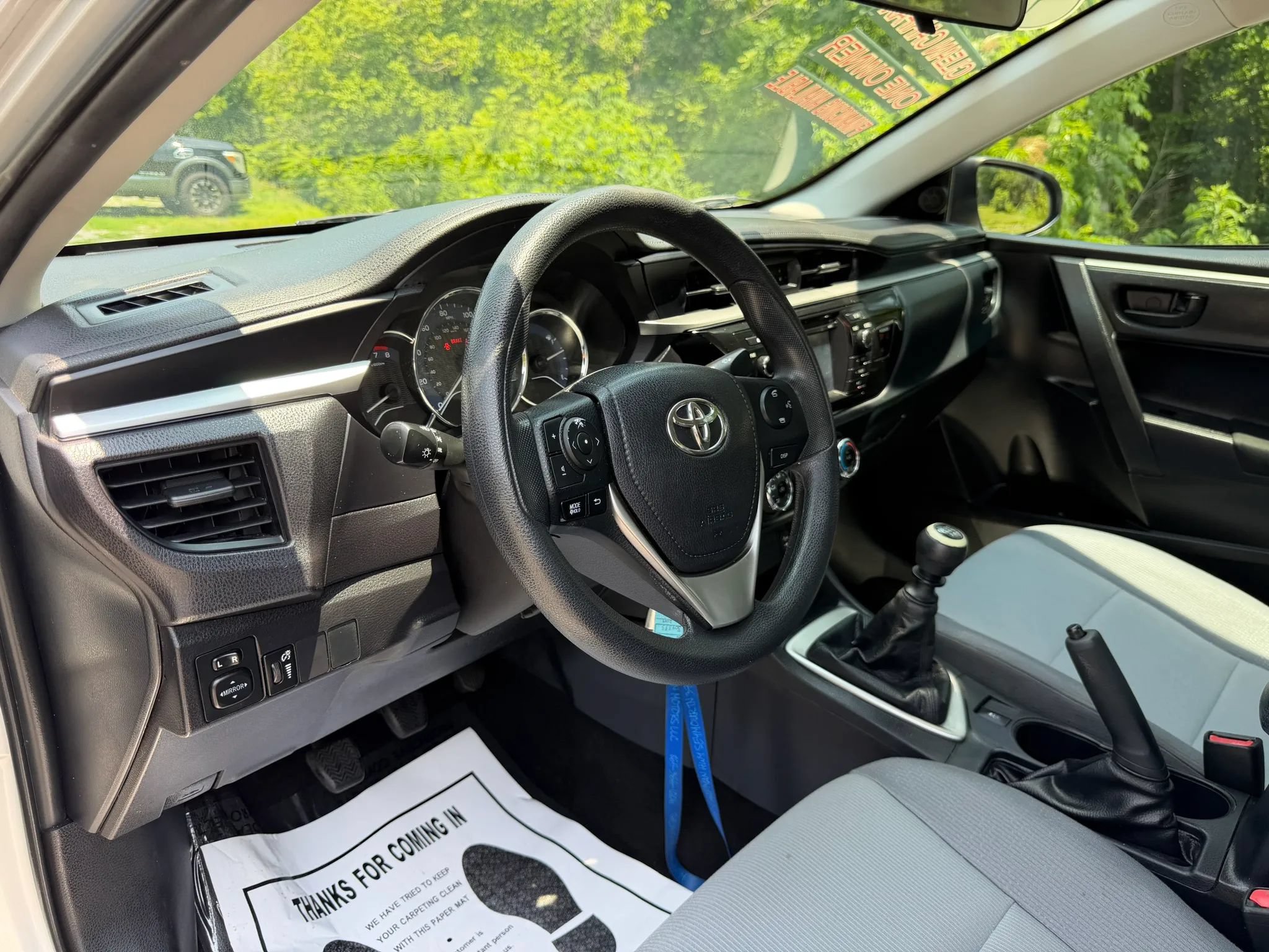 Used 2016 Toyota Corolla L FWD image 15
