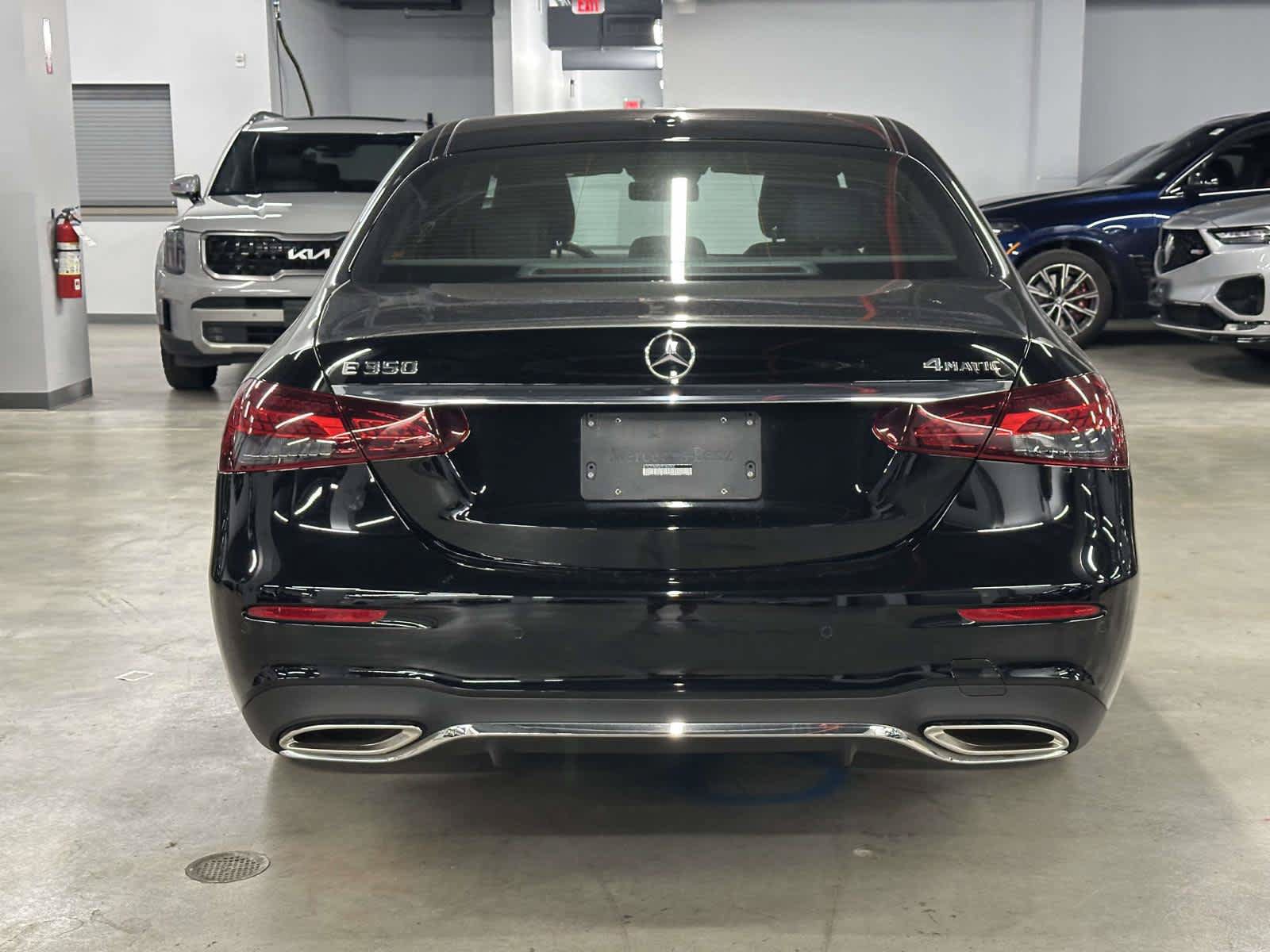 Used 2023 Mercedes-Benz E 350 4MATIC Sedan image 4