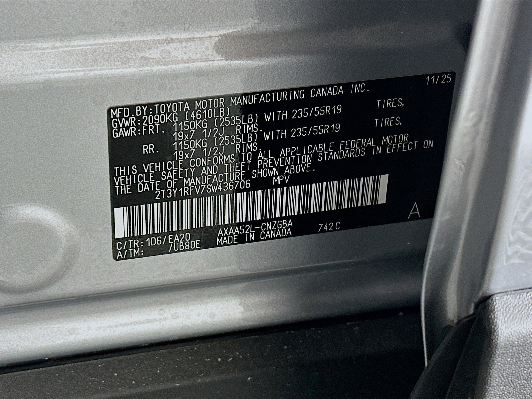 Used 2025 Toyota RAV4 Limited image 12