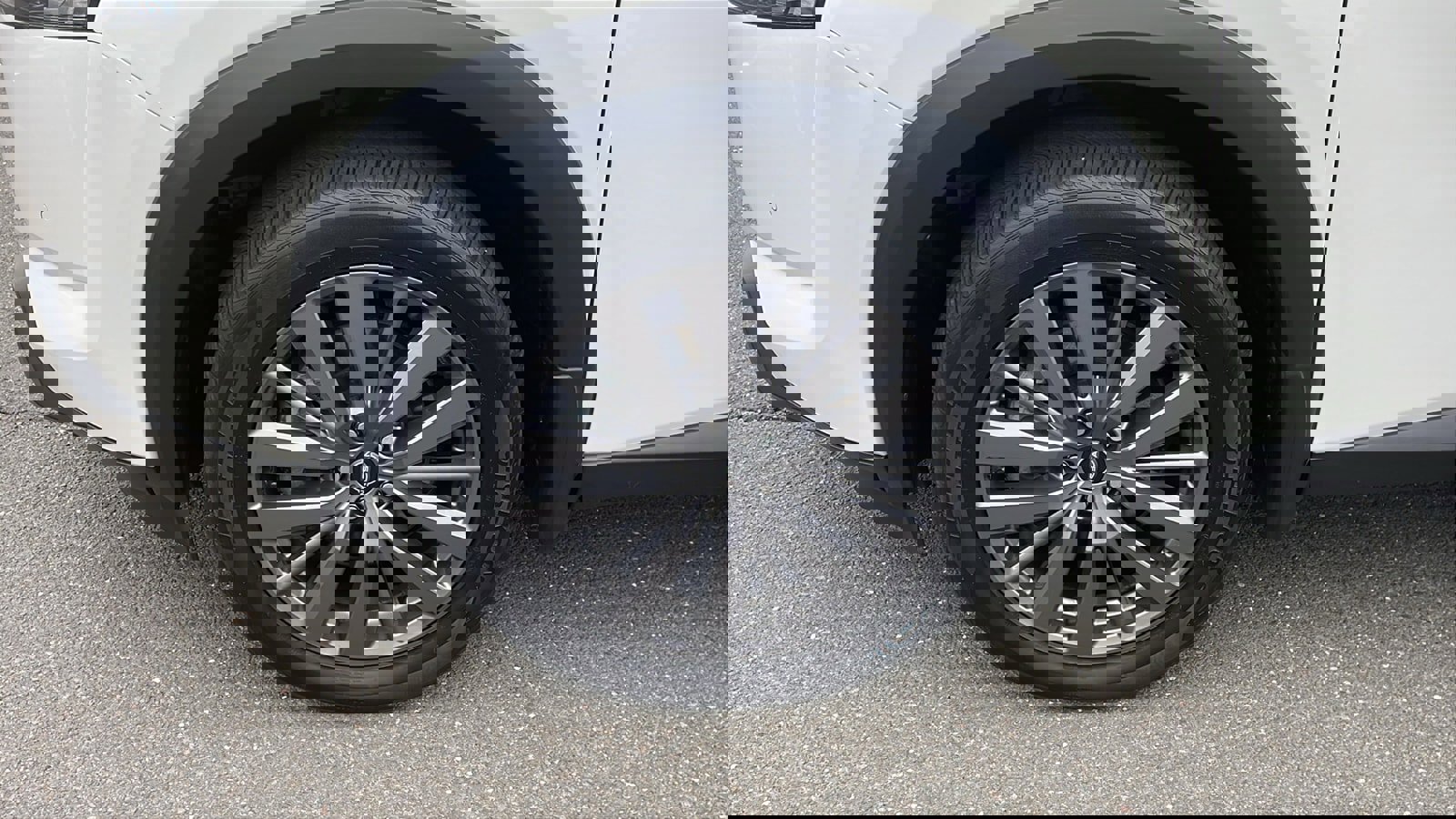 Used 2023 Nissan Pathfinder SL w/ SL Premium Package image 9