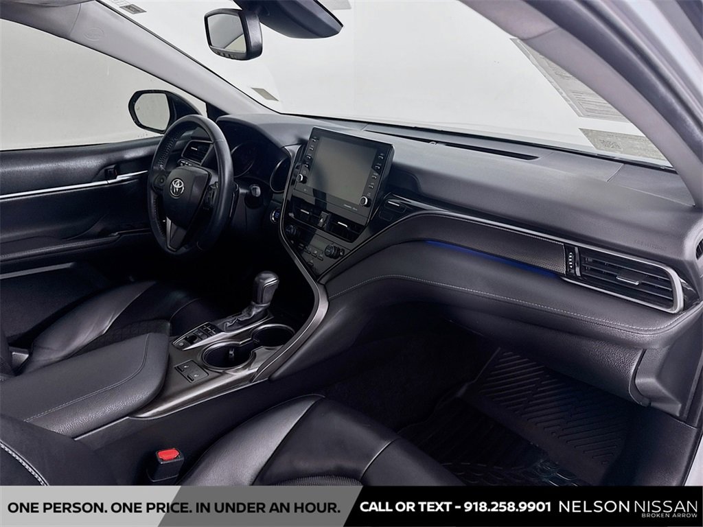 Used 2022 Toyota Camry XSE image 29