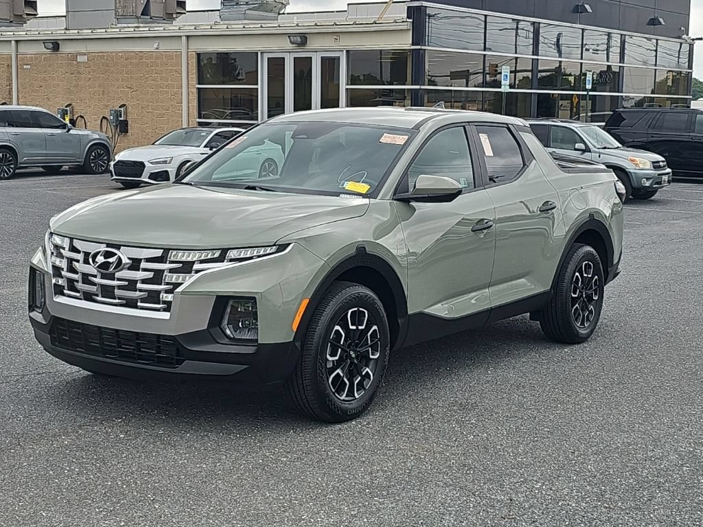 Used 2024 Hyundai Santa Cruz SE AWD/4WD image 16