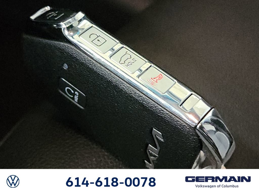 Used 2022 Kia Niro EX image 39