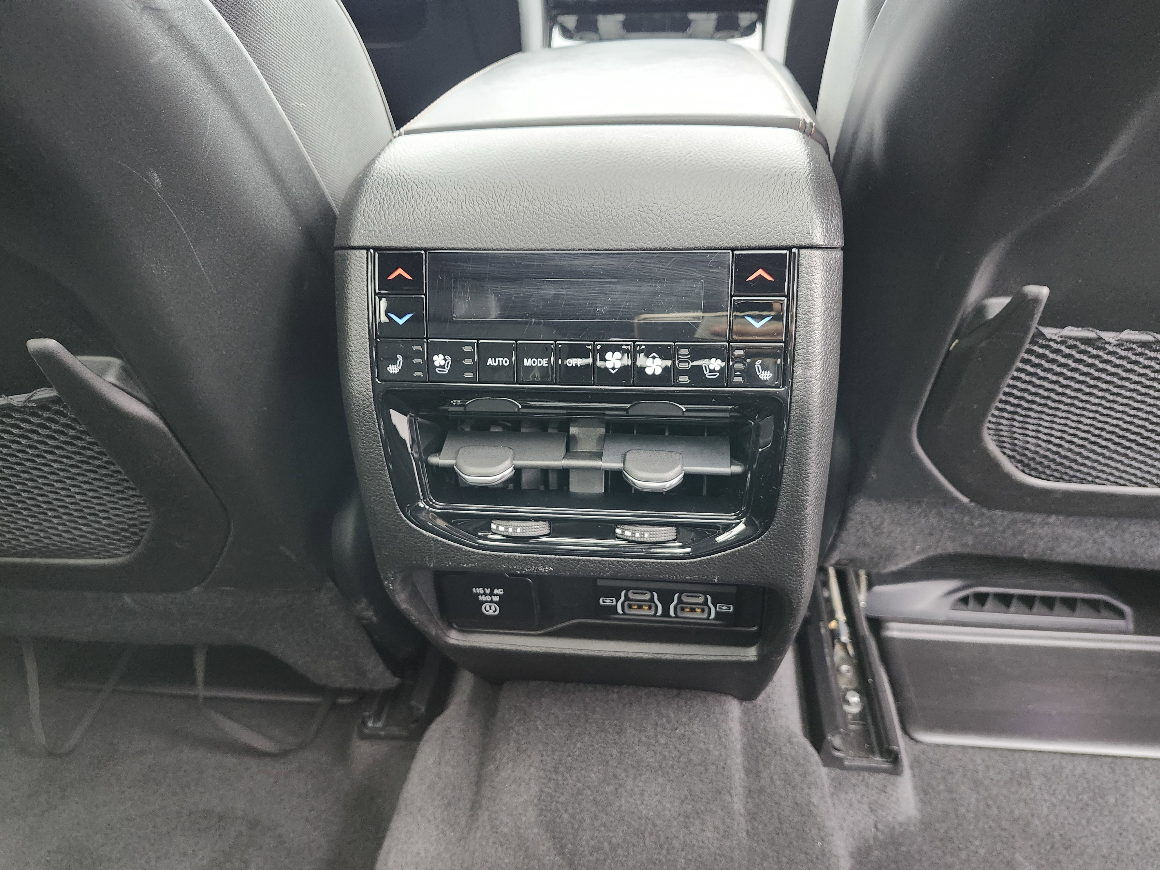 Used 2021 Jeep Grand Cherokee L Summit AWD/4WD image 26