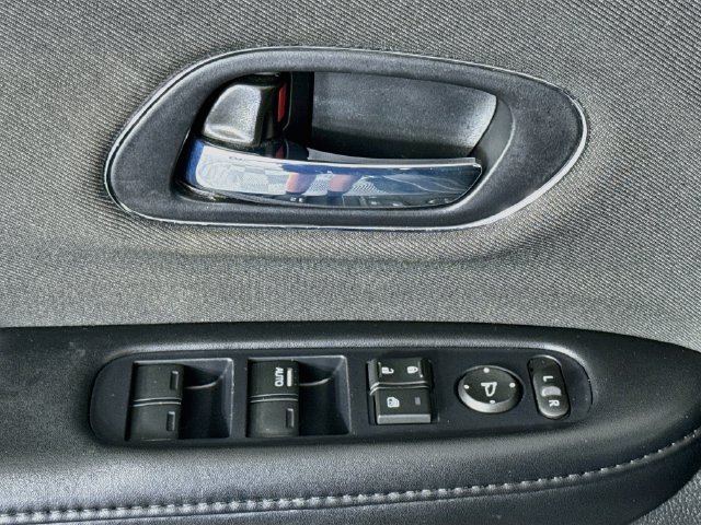 Used 2019 Honda HR-V EX image 21