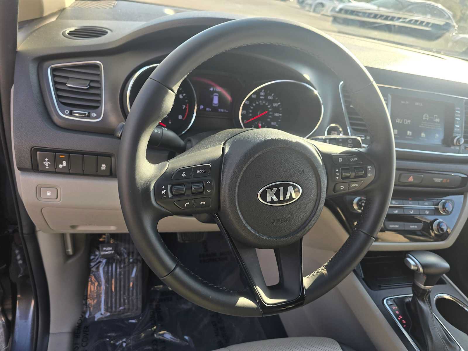 Used 2020 Kia Sedona EX FWD image 23