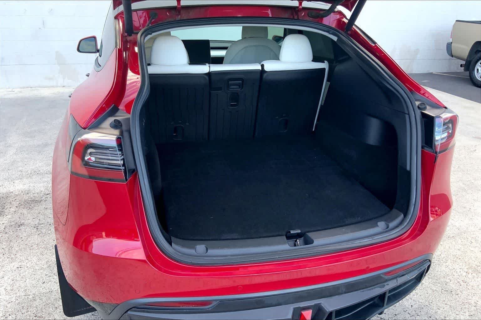Used 2021 Tesla Model Y Long Range AWD/4WD image 18