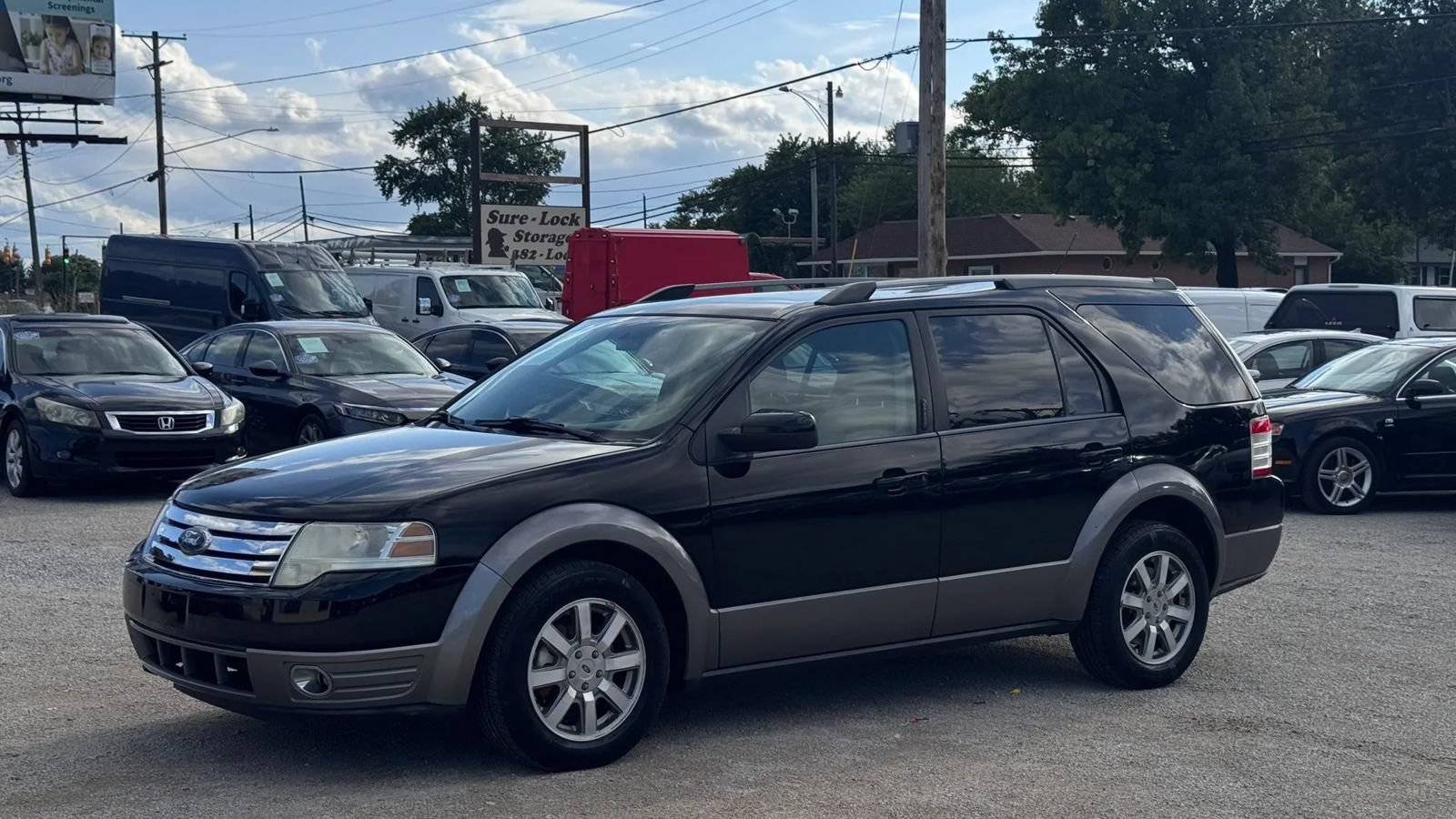Used 2008 Ford Taurus X SEL FWD image 12
