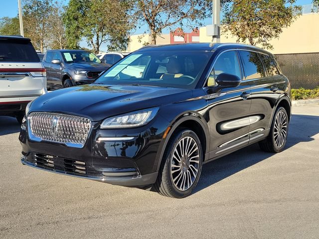 Certified 2022 Lincoln Corsair Reserve FWD image 3