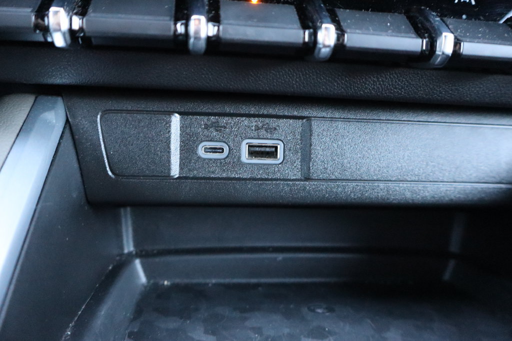 Used 2025 Chevrolet Colorado ZR2 w/ Technology Package AWD/4WD image 18