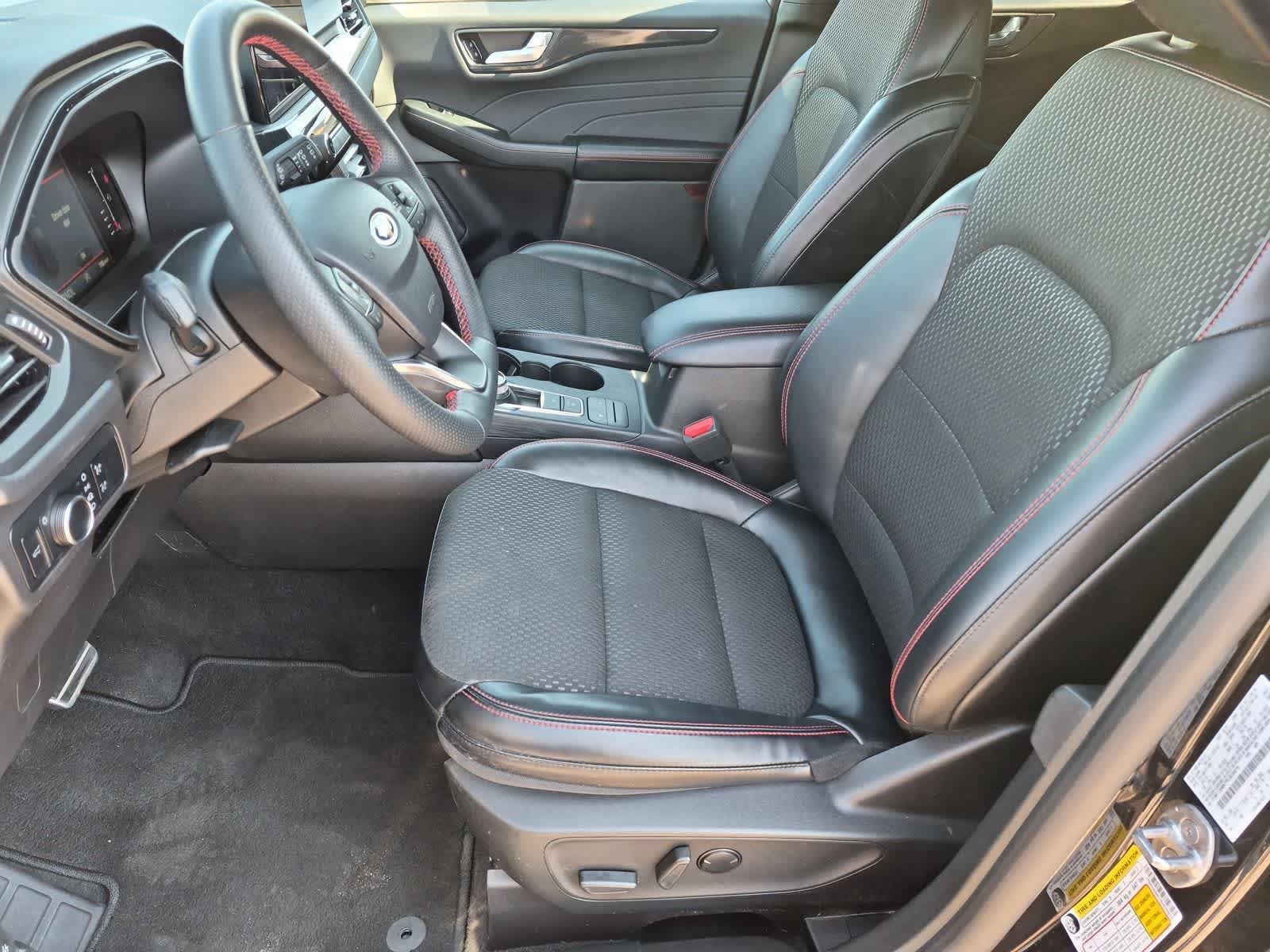 Used 2024 Ford Escape ST-Line AWD/4WD image 16