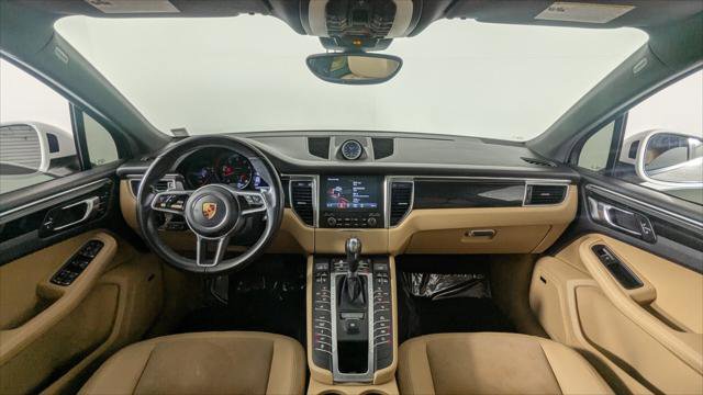 Used 2018 Porsche Macan Sport Edition w/ Driver Memory Package image 27