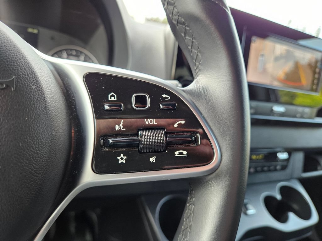 Used 2024 Mercedes-Benz Sprinter 2500 image 33