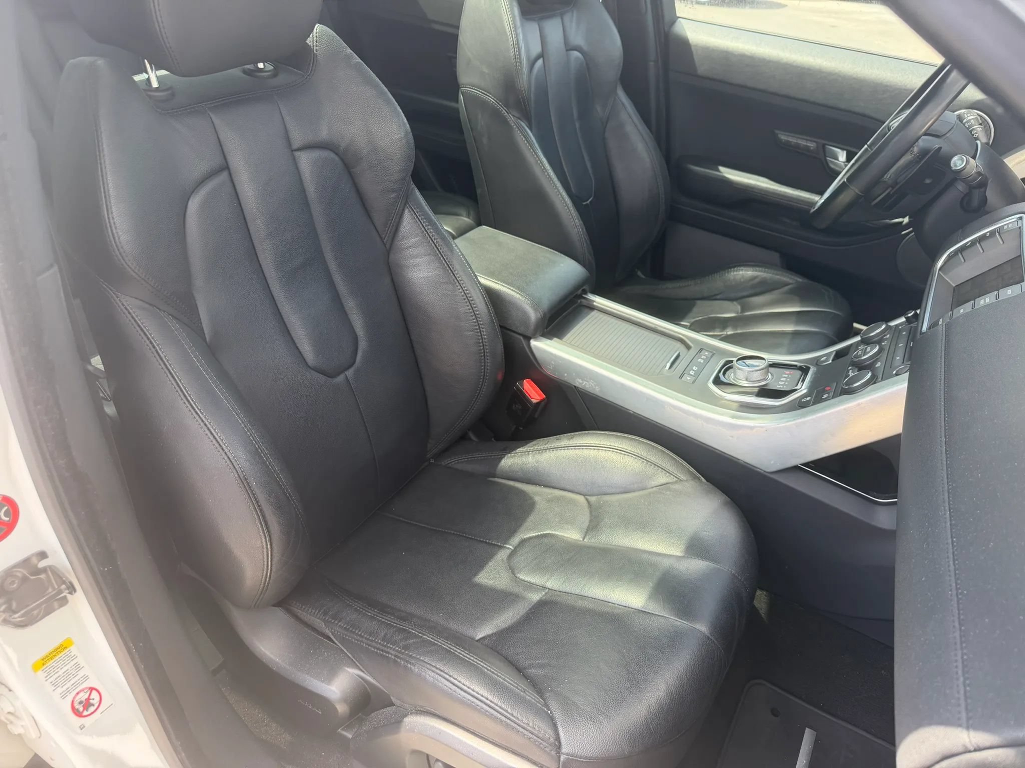 Used 2015 Land Rover Range Rover Evoque Pure Plus AWD/4WD image 11