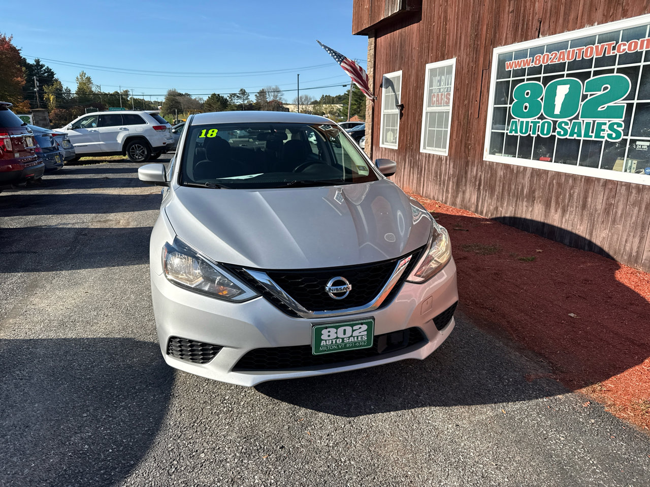 Used 2018 Nissan Sentra SV image 2