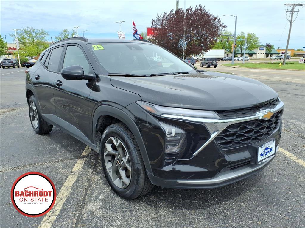 Used 2025 Chevrolet Trax LT w/ LT Convenience Package FWD video 1