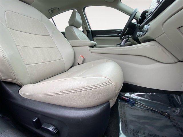 Used 2020 Nissan Altima 2.5 Platinum image 15
