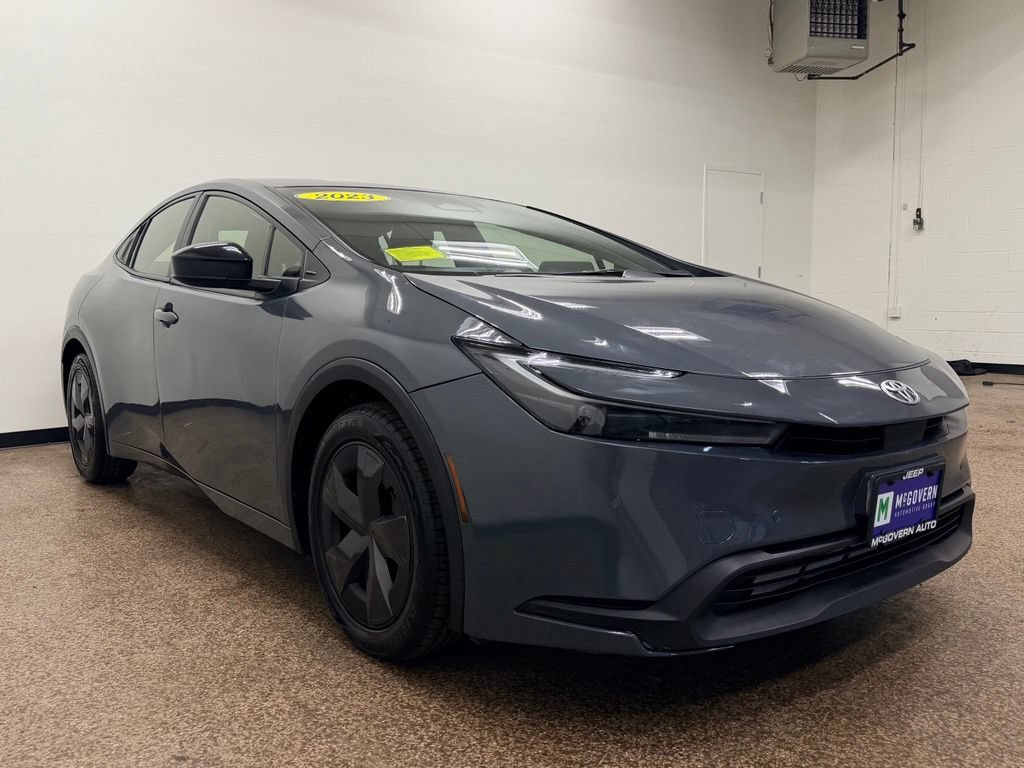 Used 2023 Toyota Prius LE FWD image 8