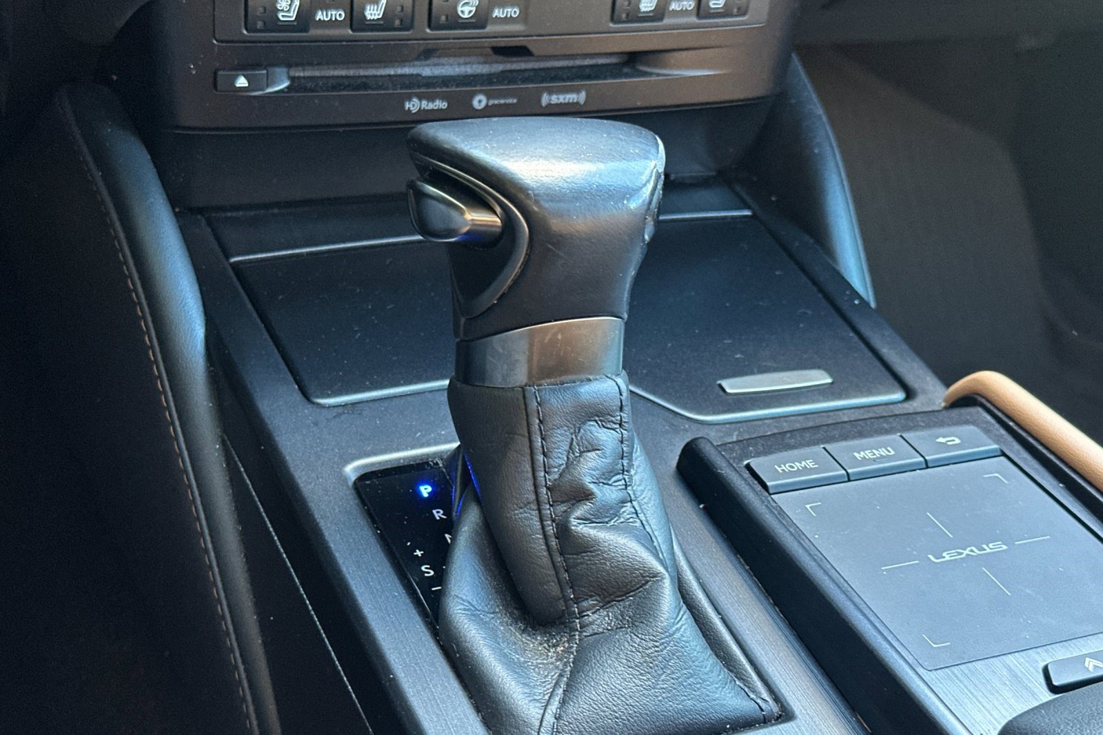 Certified 2022 Lexus ES 350 w/ Premium Package image 24