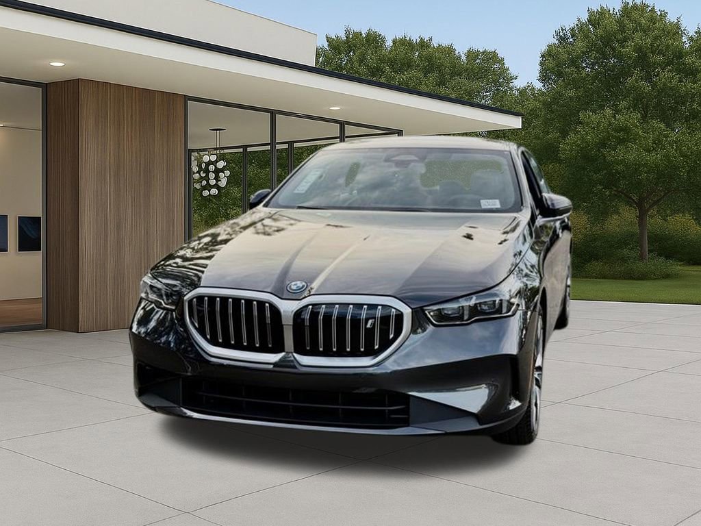 New 2026 BMW i5 eDrive40 w/ Premium Package image 3