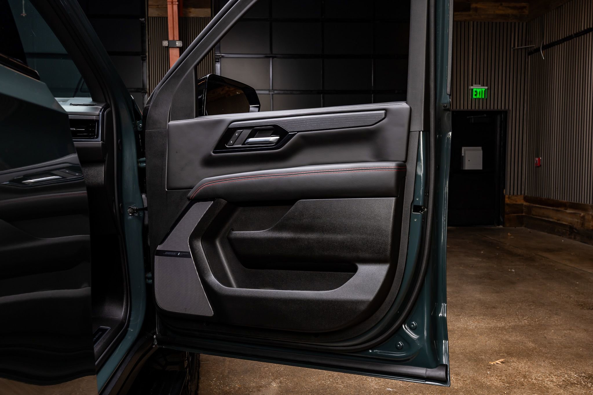 Used 2026 GMC Yukon AT4 Ultimate image 38