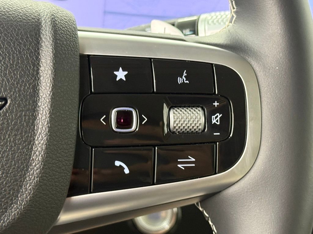 Used 2026 Genesis GV70 2.5T Select image 22