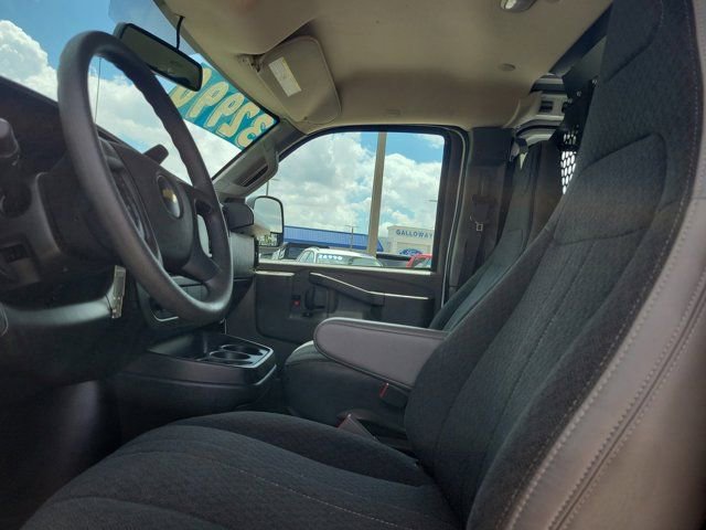 Used 2024 Chevrolet Express 2500 w/ Driver Convenience Package RWD image 24