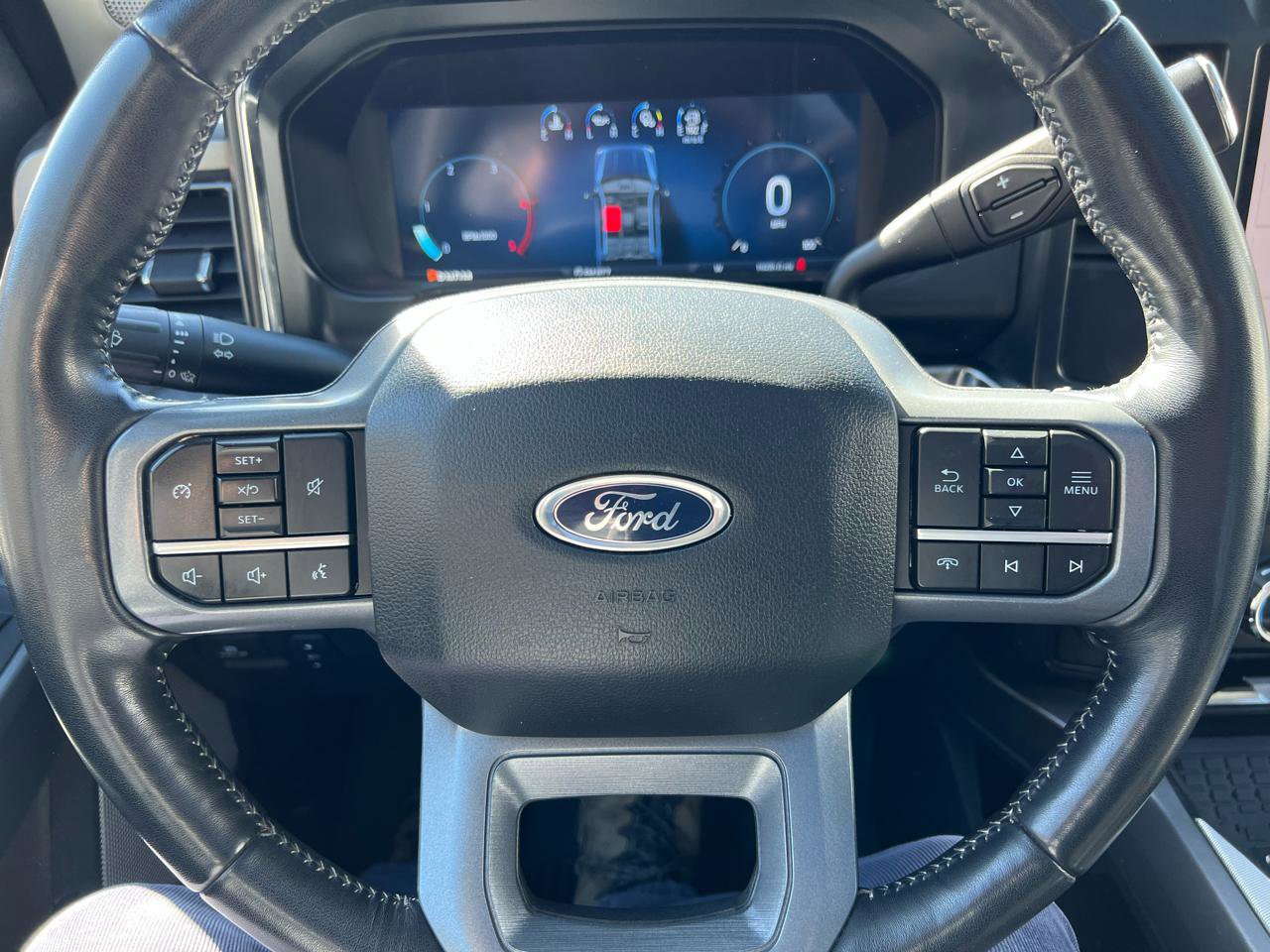 Used 2024 Ford F450 Lariat image 23