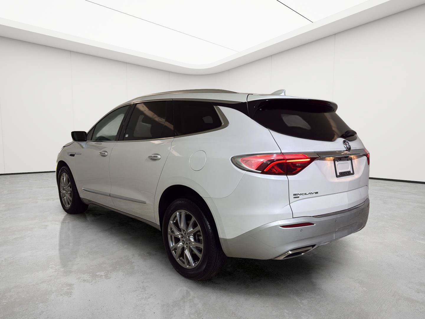 Certified 2024 Buick Enclave Essence w/ Experience Buick Package AWD/4WD image 5