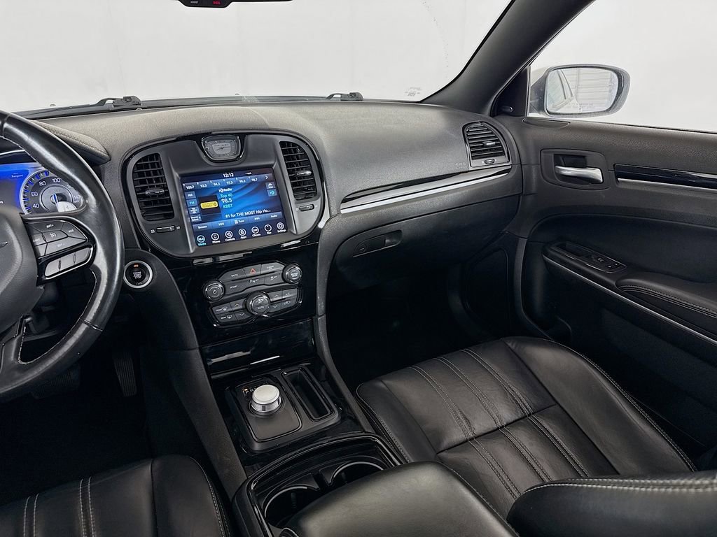 Used 2022 Chrysler 300 S image 25