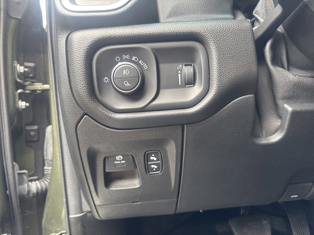 Used 2021 RAM 1500 Big Horn AWD/4WD image 28