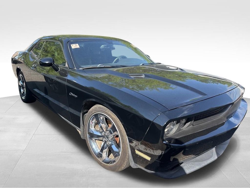 Used 2014 Dodge Challenger R/T Plus image 3