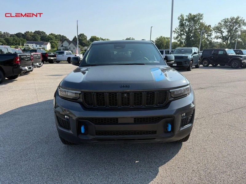 Used 2024 Jeep Grand Cherokee Trailhawk AWD/4WD image 11