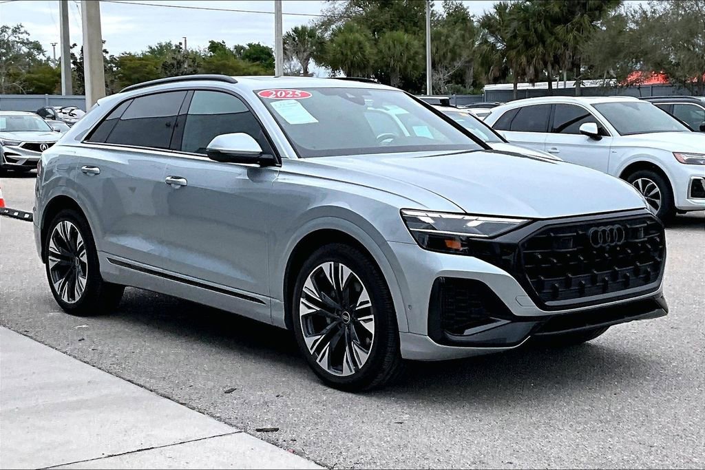 Used 2025 Audi Q8 Premium Plus w/ Premium Plus Package image 2