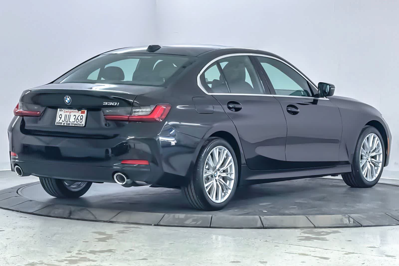 Used 2024 BMW 330i Sedan w/ Convenience Package RWD image 2