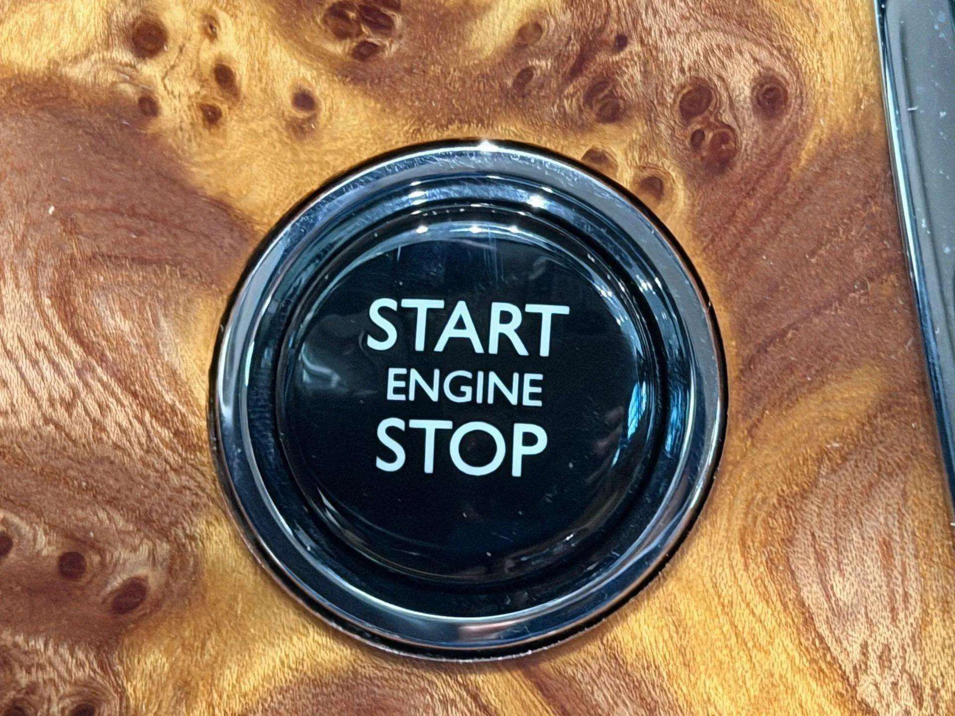 Used 2012 Rolls-Royce Ghost image 51