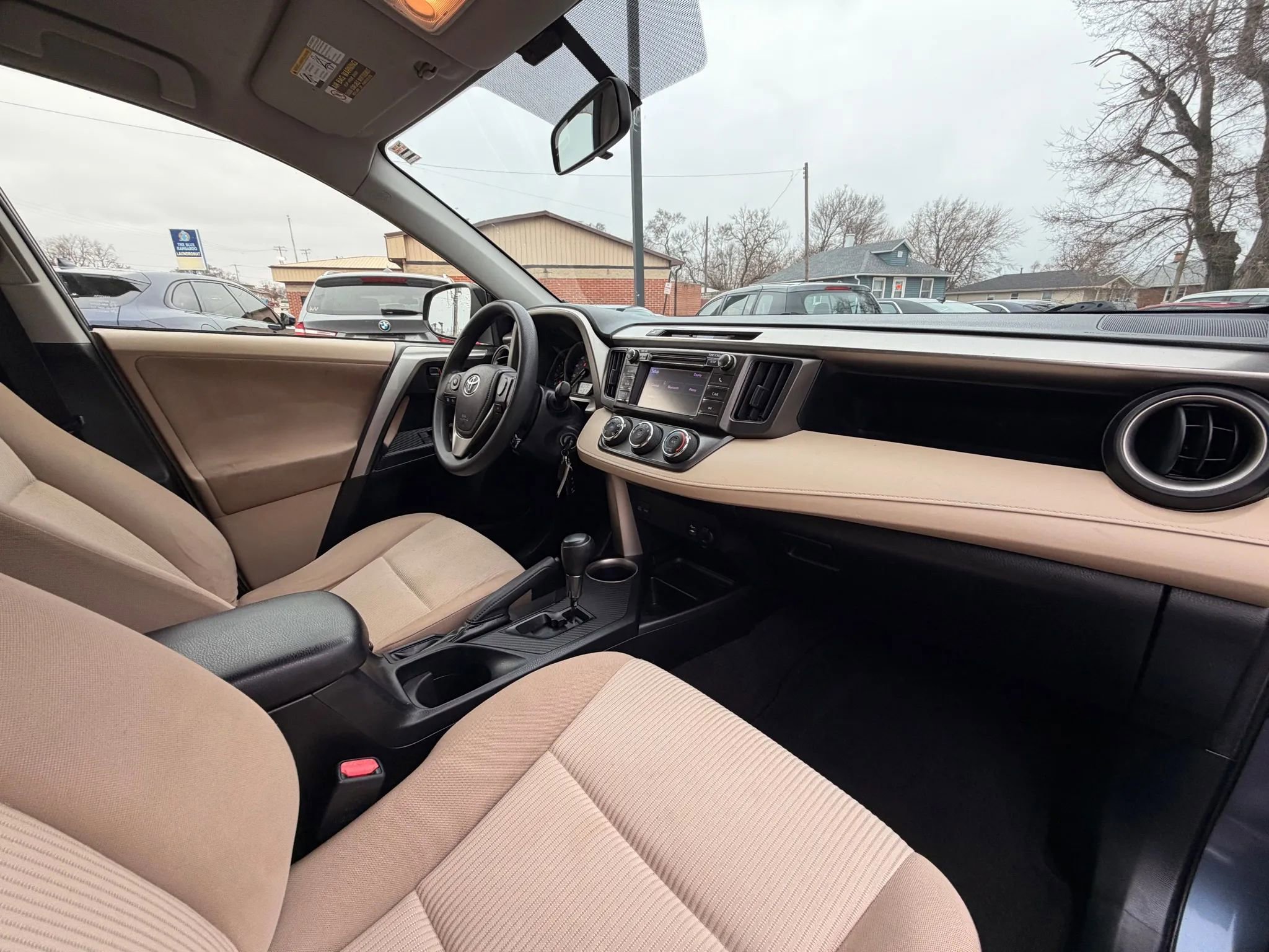 Used 2013 Toyota RAV4 LE image 20