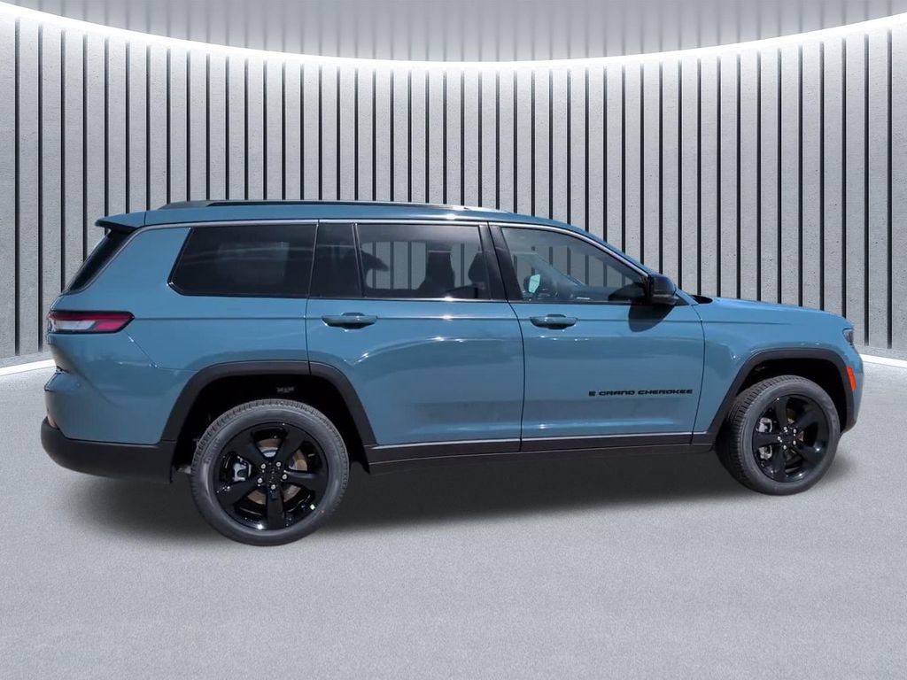 New 2026 Jeep Grand Cherokee L Limited AWD/4WD image 7