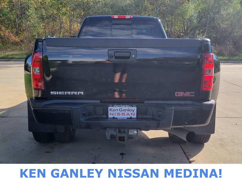 Used 2013 GMC Sierra 3500 Denali image 4
