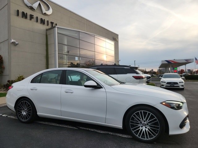 Used 2023 Mercedes-Benz C 300 4MATIC Sedan image 3